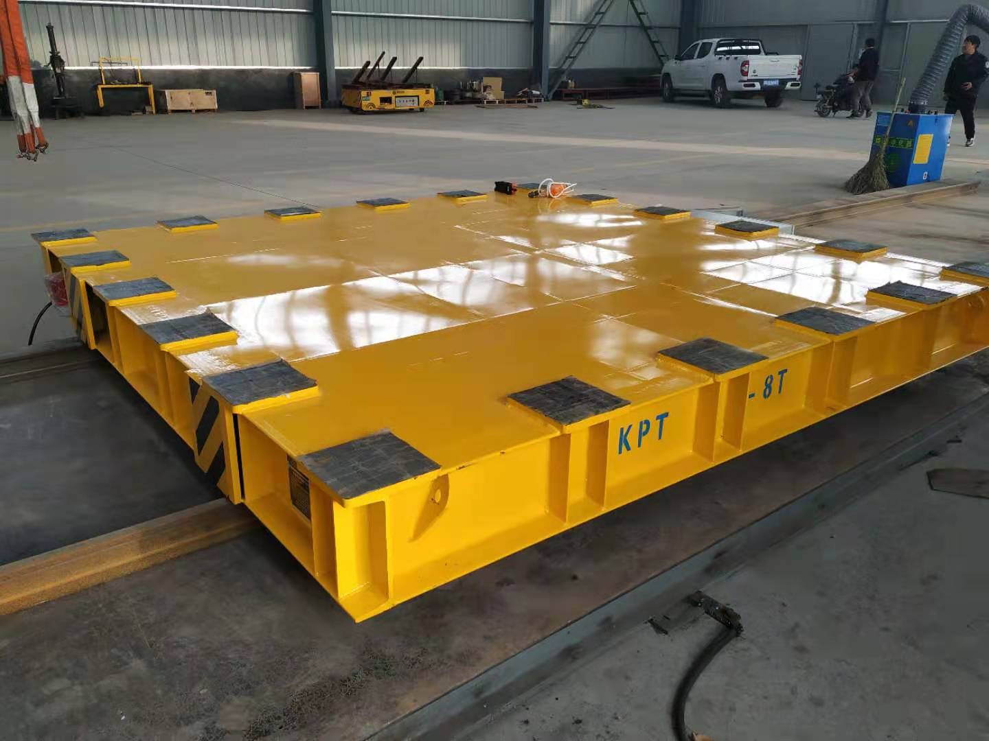 電動(dòng)軌道地平車(chē)