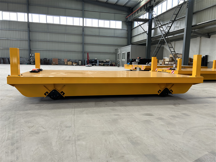 蓄電池供電載重5噸軌道車02